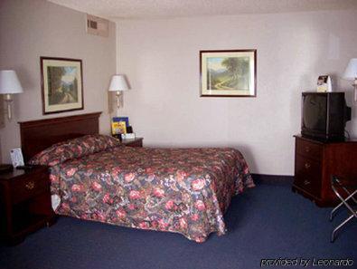 Sunflower Inn & Suites - Garden City Cameră foto