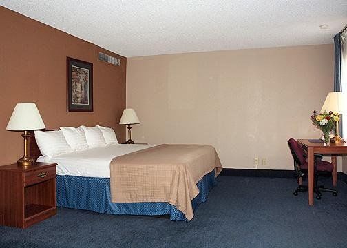 Sunflower Inn & Suites - Garden City Cameră foto